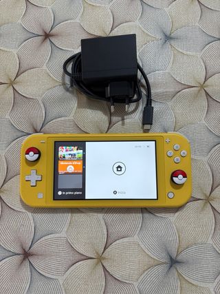 Nintendo Switch Lite Gialla