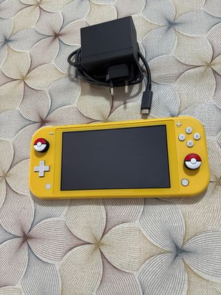 Nintendo Switch Lite Gialla