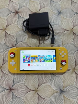 Nintendo Switch Lite Gialla