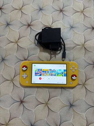 Nintendo Switch Lite Gialla