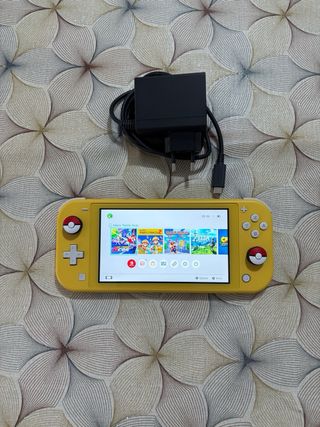 Nintendo Switch Lite Gialla