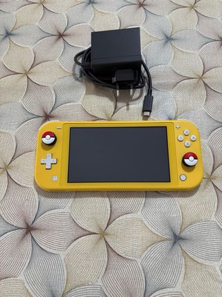 Nintendo Switch Lite Gialla