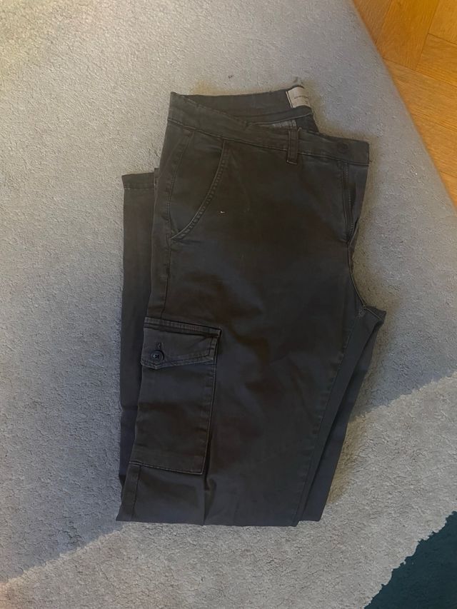 Pantalón cargo Álvaro Moreno verde oliva