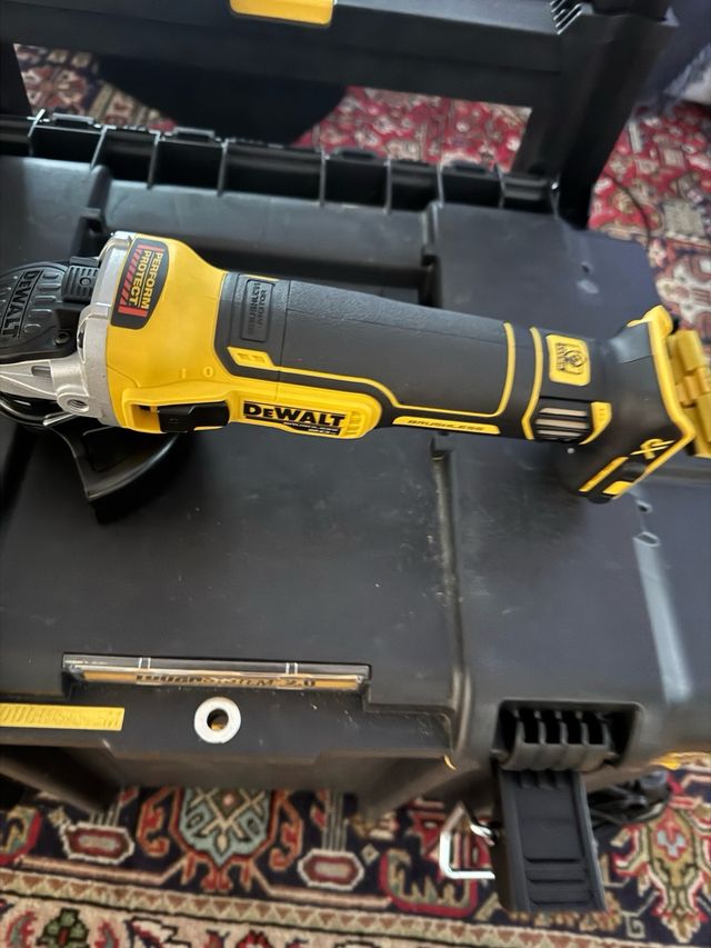 Kit DeWalt 6 Herramientas Brushless ToughSystem 2.