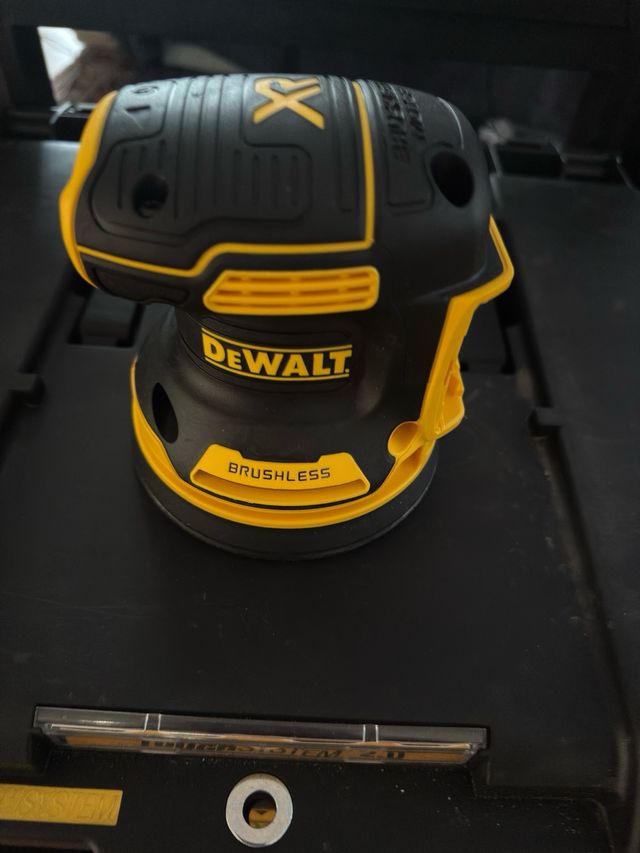 Kit DeWalt 6 Herramientas Brushless ToughSystem 2.