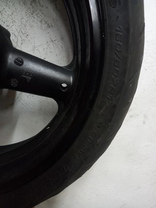 Llantas delantera y trasers Suzuki Bandit⁹