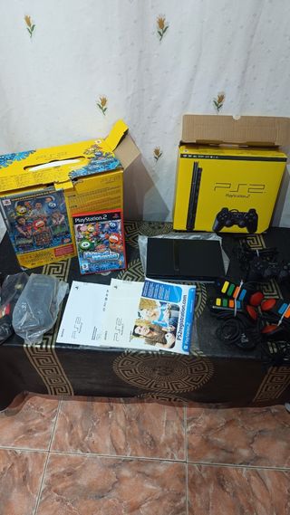 PlayStation 2 Slim Negra + Juegos y Accesorios