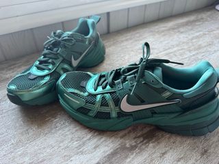 Zapatillas Nike V2K Verde y Plata