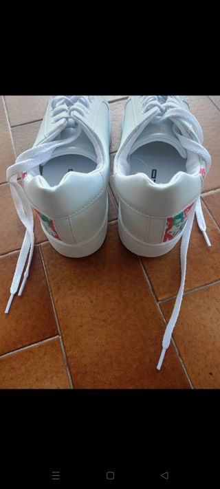 Scarpe donna bianche n.37 con fiori