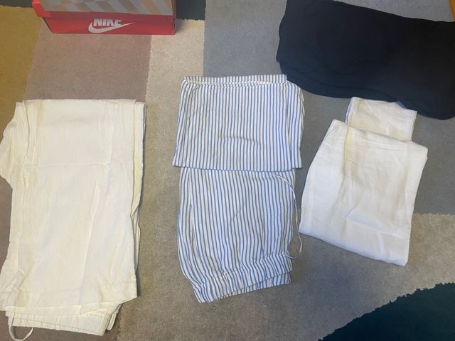 Pantalones de lino Nike rayas blanco y negro