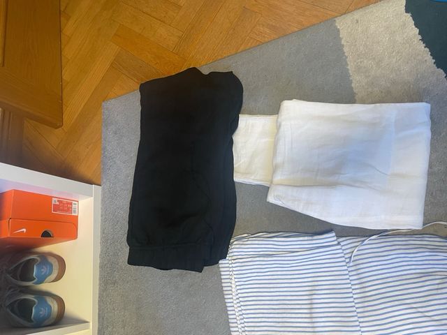 Pantalones de lino Nike rayas blanco y negro