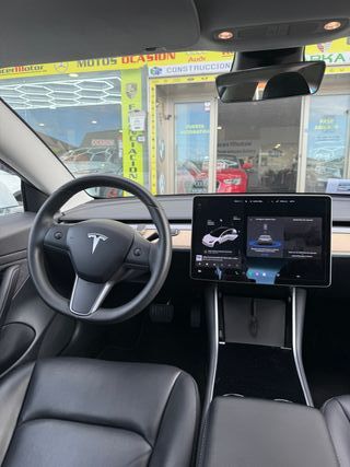TESLA MODEL 3 2020