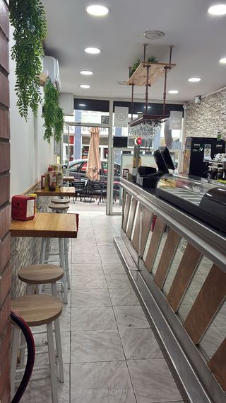 R-7939003 Traspaso Bar Frankfurt en Santa Coloma