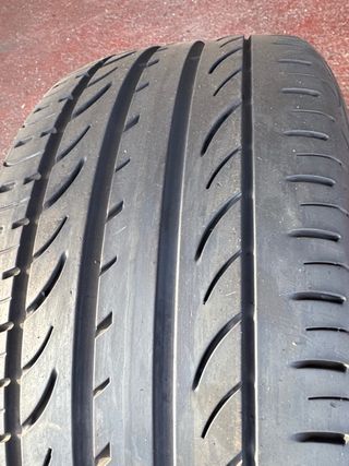Neumático Pirelli 245/40R18 PZero Nero