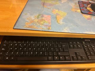 Monitor Benq + Teclado y Ratón