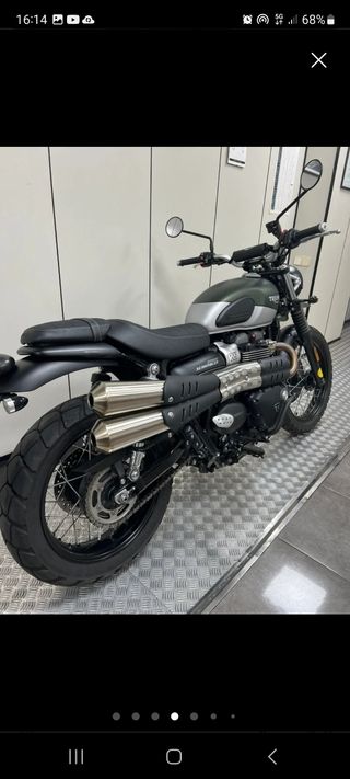 Triumph Street Scrambler 900
