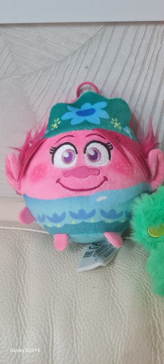 Peluche Poppy Trolls e amico drago di gardaland 