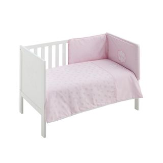 Juego de ropa de cuna para niña