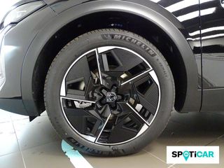 Peugeot 408  408  PLUG-IN HYBRID 225 e-EAT8 GT