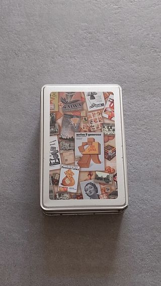 Scatola di latta Saiwa vintage