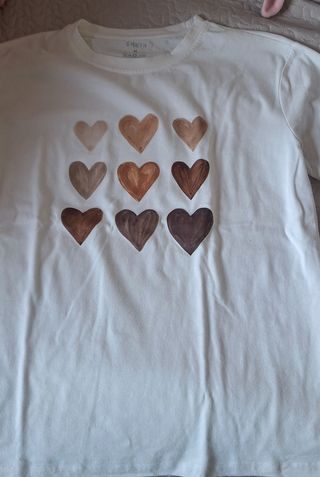 Camiseta SHEIN Corazones Talla M
