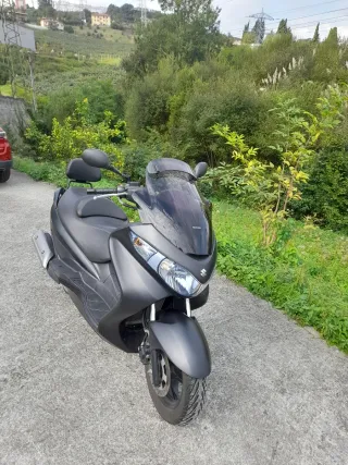 Suzuki Burgman 125 Executive