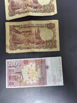 Billetes 100 y 2000 pesetas España