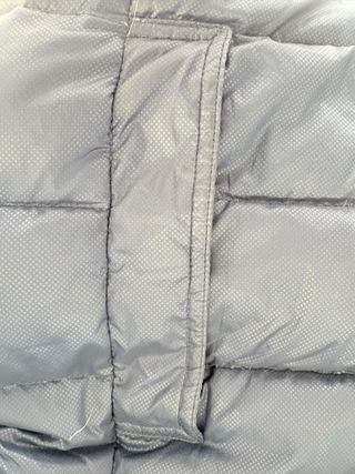Plumas ligero con capucha azul