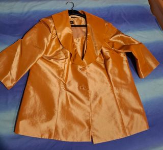 Conjunto de fiesta dorado
