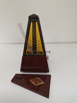 Metrónomo Wittner Maelzel con campana