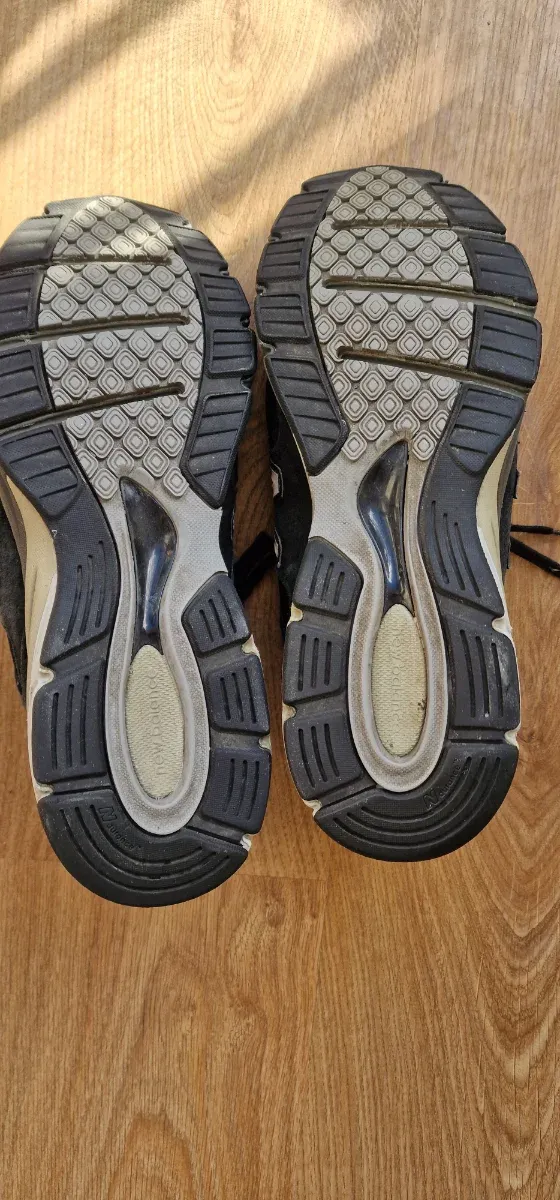 New Balance 990 V4 Made in THE USA