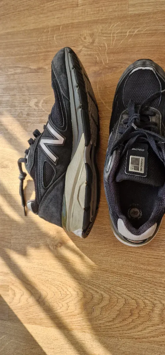 New Balance 990 V4 Made in THE USA