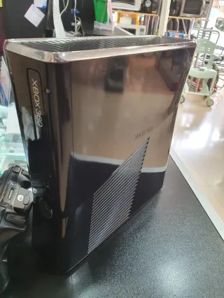 Xbox 360 Negra con Mando