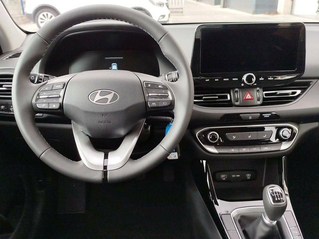 Hyundai i30  1.5 DPI Klass