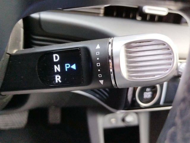 Hyundai IONIQ 5  73KWH 160KW  RWD Light