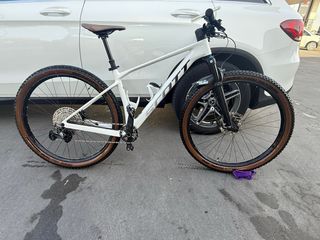 Bicicleta Scott Scale 930 MTB