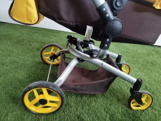 Carrito de muñecas MIYO marrón y amarillo