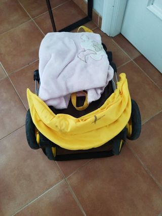 Carrito de muñecas MIYO marrón y amarillo