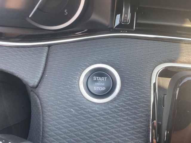 Land-Rover Range Rover Evoque  2.0 D163  AUTO 4WD MHEV R-Dynamic S