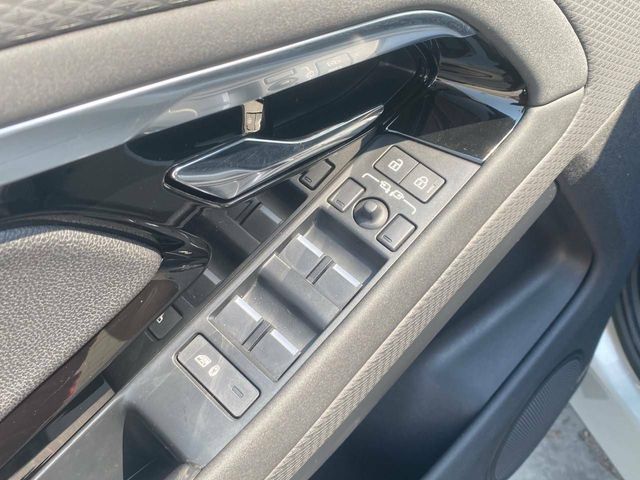 Land-Rover Range Rover Evoque  2.0 D163  AUTO 4WD MHEV R-Dynamic S