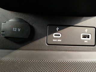 Leapmotor C10  C10 REEV 28.4 kWh  Auto Style