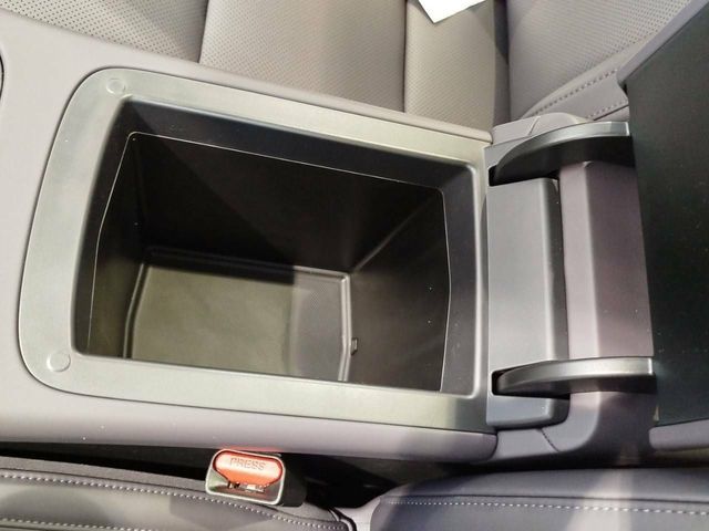 Leapmotor C10  C10 REEV 28.4 kWh  Auto Style