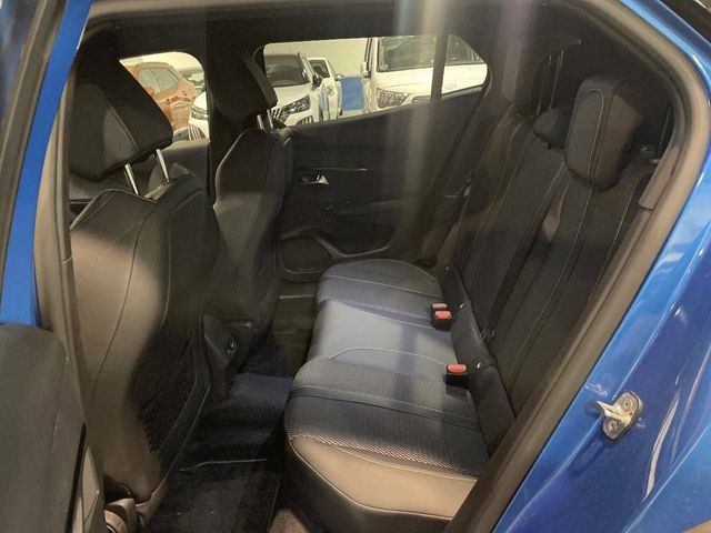 Peugeot 2008   BlueHDI 130 S&S EAT8 GT