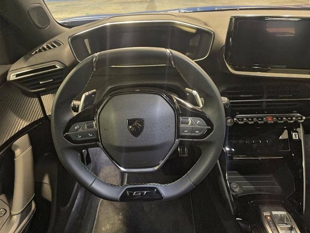 Peugeot 2008   BlueHDI 130 S&S EAT8 GT