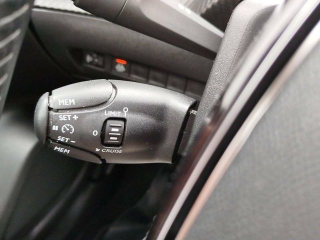 Peugeot 2008   BlueHDI 81kW (110CV) Active