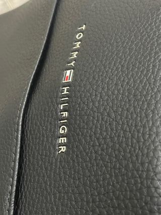Bandolera Tommy Hilfiger Negra