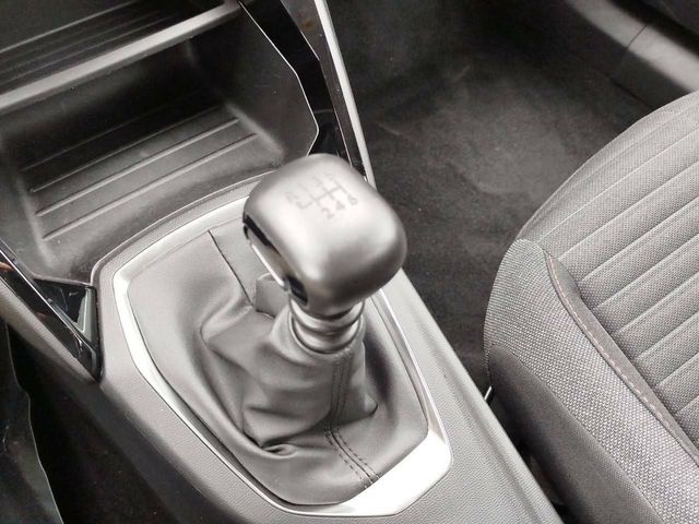 Peugeot 2008   Puretech 100 S&S BVM6 Active