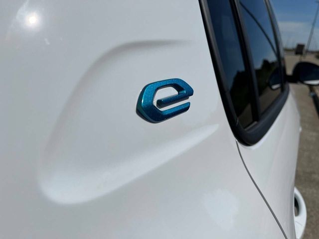 Peugeot 208  Eléctrico Allure Pack