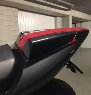 Suzuki SV Colín Tapas Manetas