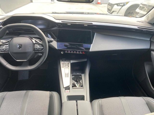 Peugeot 308  5P  PureTech 130 S&S EAT8 Allure